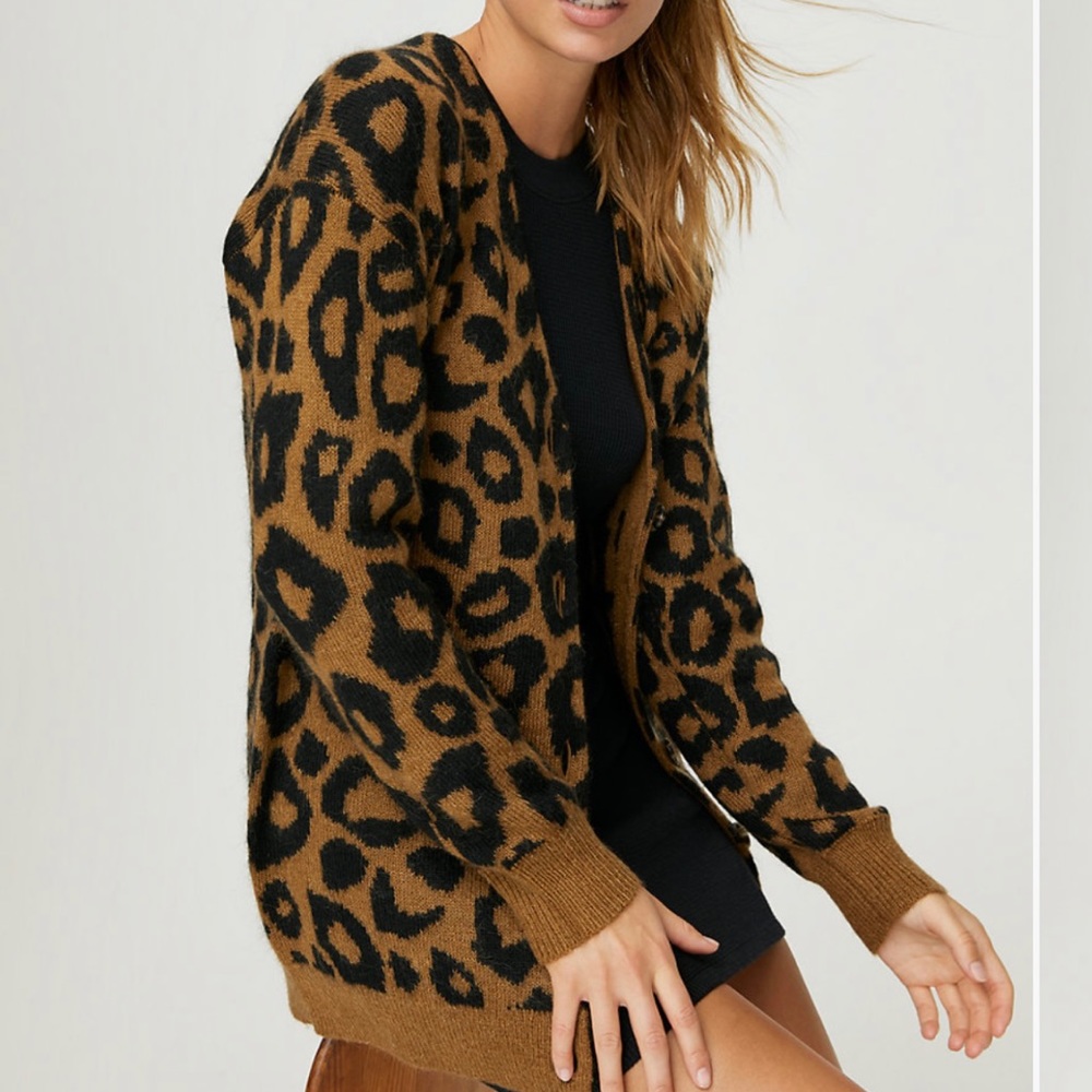 Aritzia Tna Utica Sweater